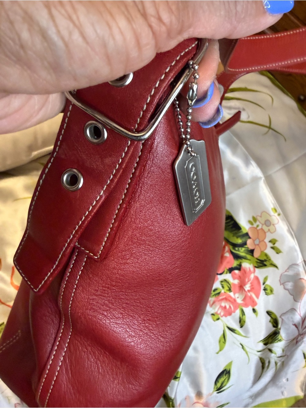 Coach Soho Legacy Red Leather Duffle Shoulder Bag | Vintage Coach - Picture 3 of 14